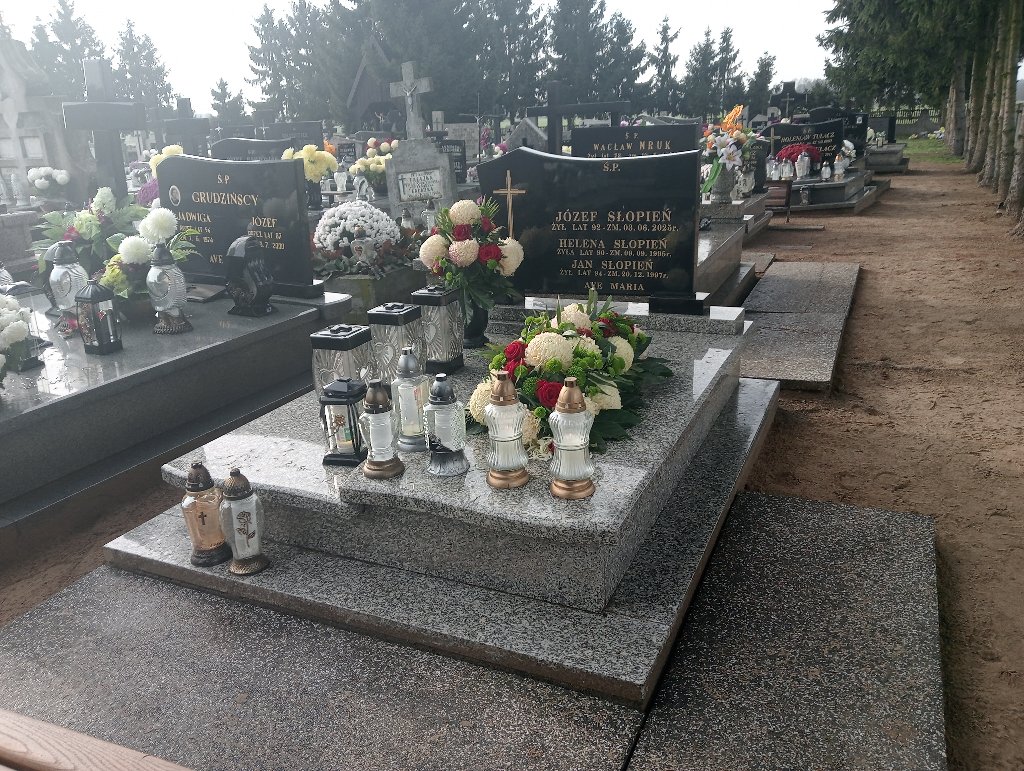 Grób Józef Słopień